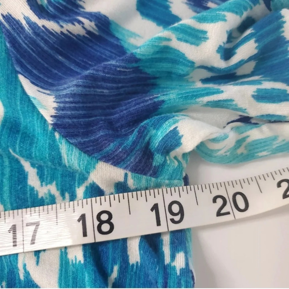 Chico's Asymmetrical Crochet Hem Ikat Tunic Size 1 Medium Blue Elbow Sleeves - Picture 4 of 8